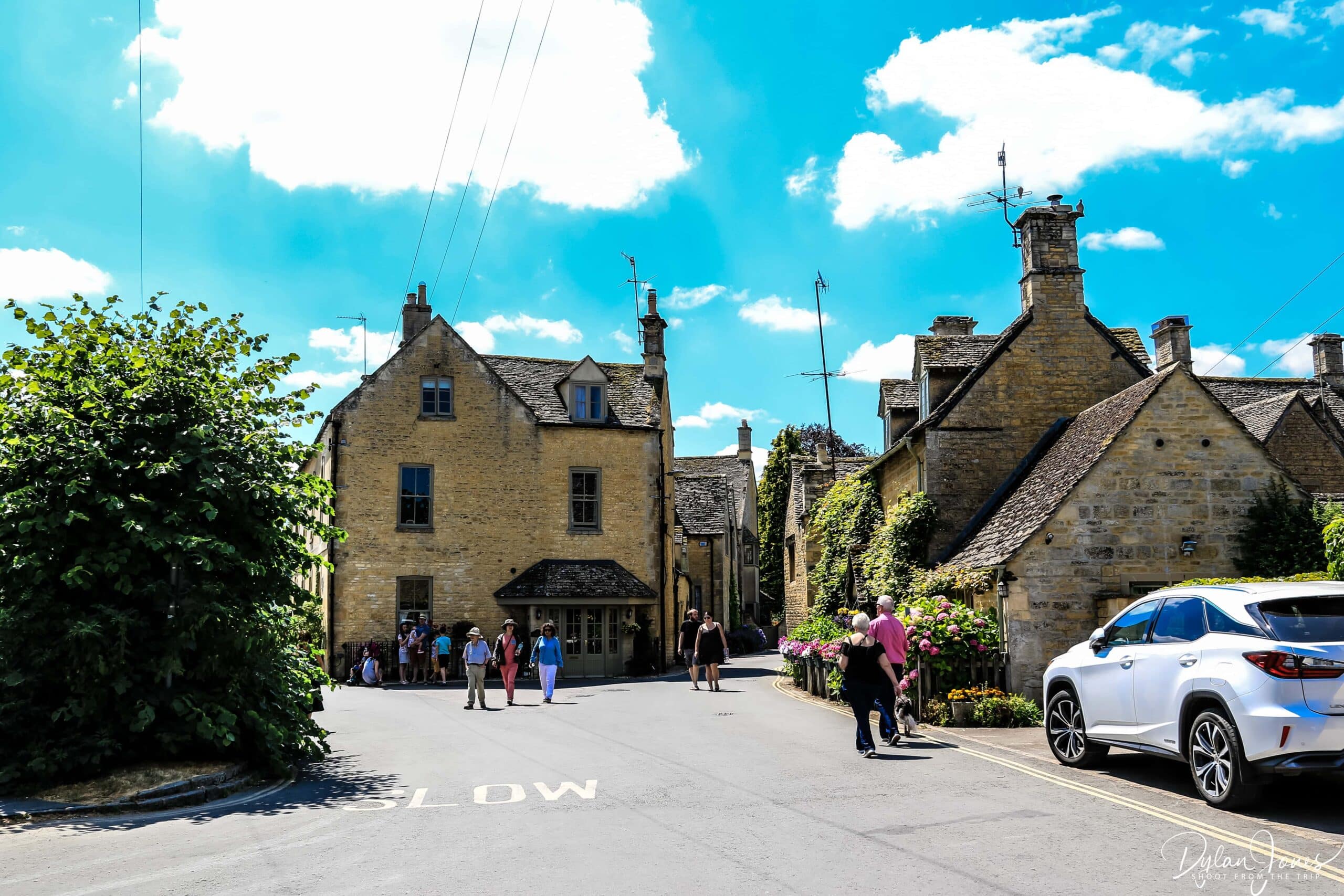 Bourton-on-the-Water street scene