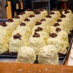 a look at merveilleux being made at a store in vieux lille