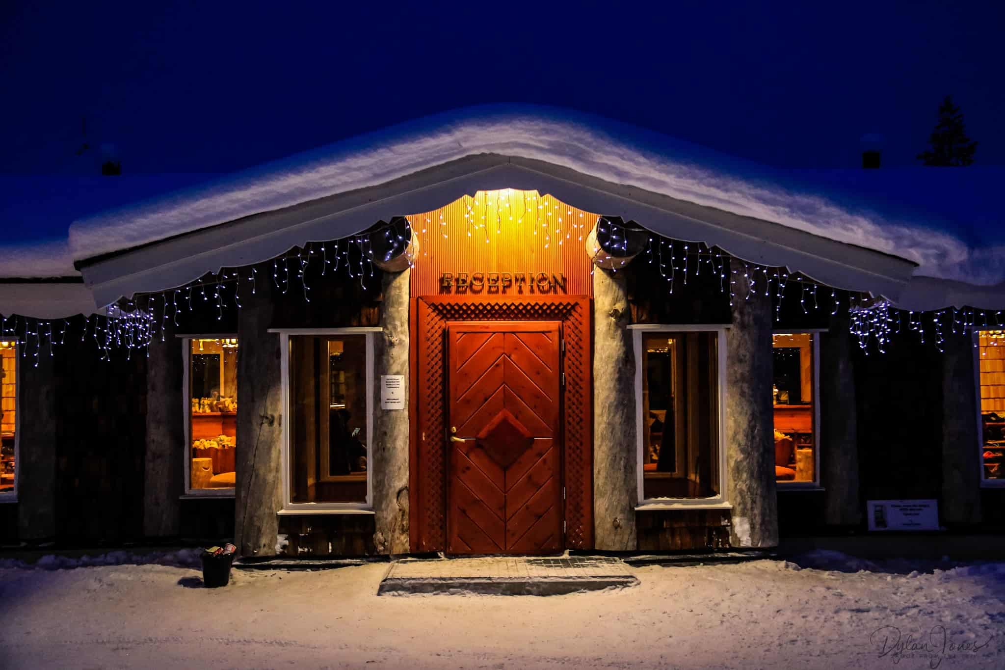 Reception building at Kakslauttanen East Village at night