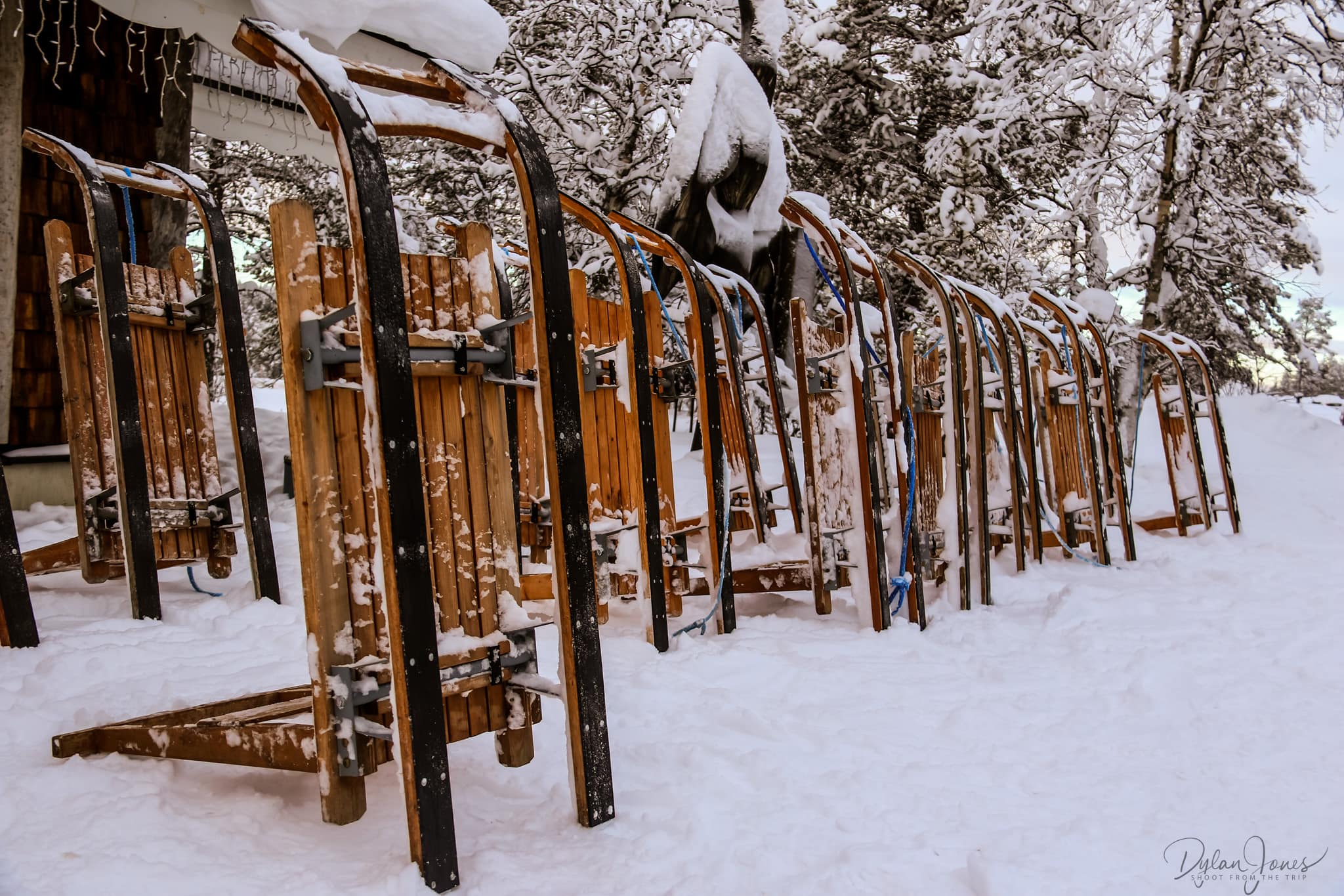 Toboggans to carry luggage to your accommodation at Kakslauttanen