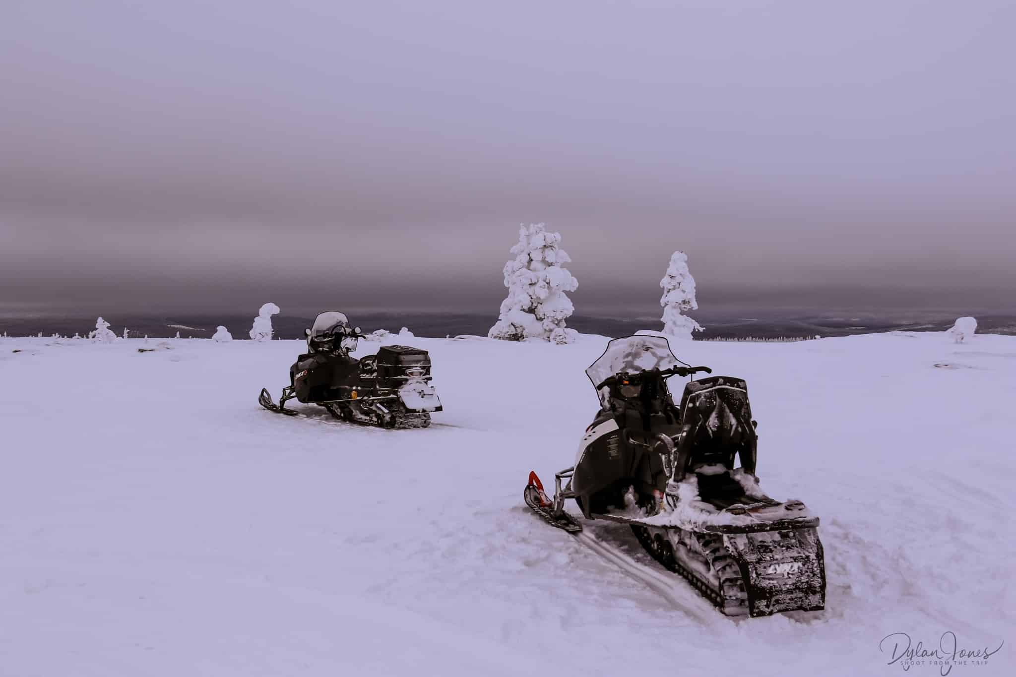 Rest break on the Snowmobile Safari Saariselkä Lapland