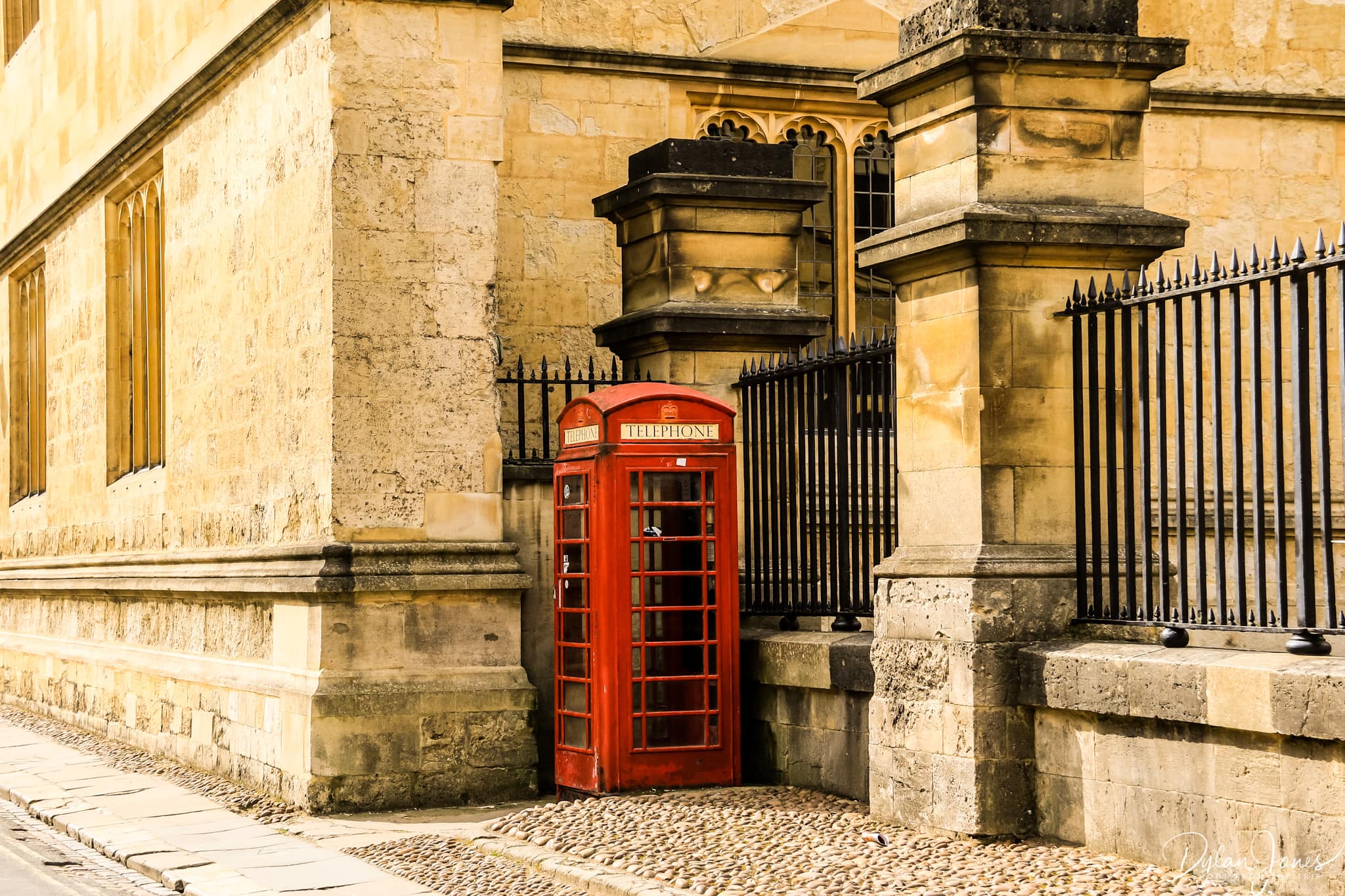 Catte Street telephone box