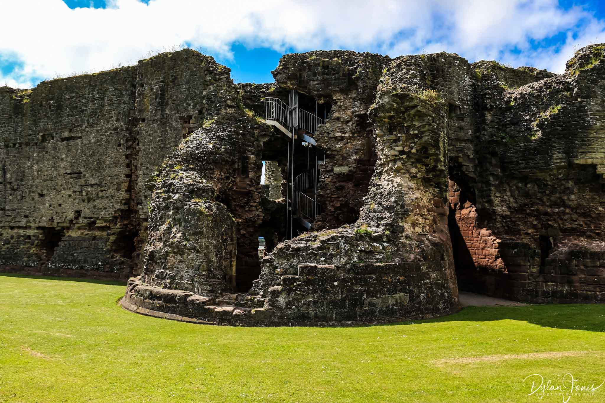 Gatehouse ruins at Rhuddlan Castle
