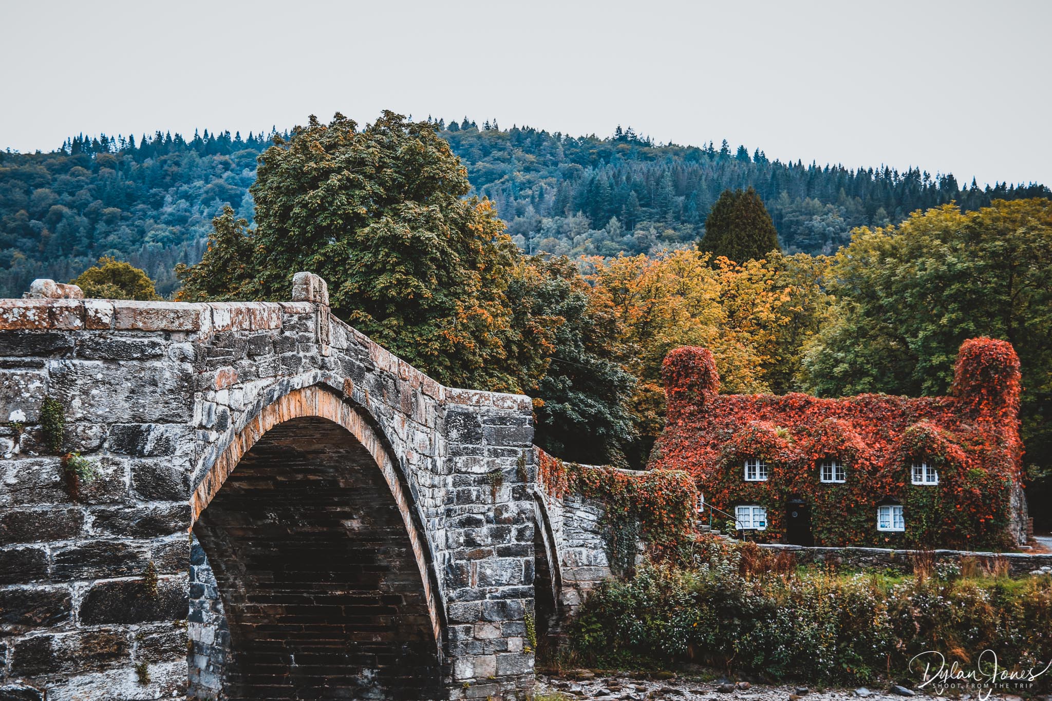 Tu Hwnt I'r Bont and Pont Fawr in Autumn