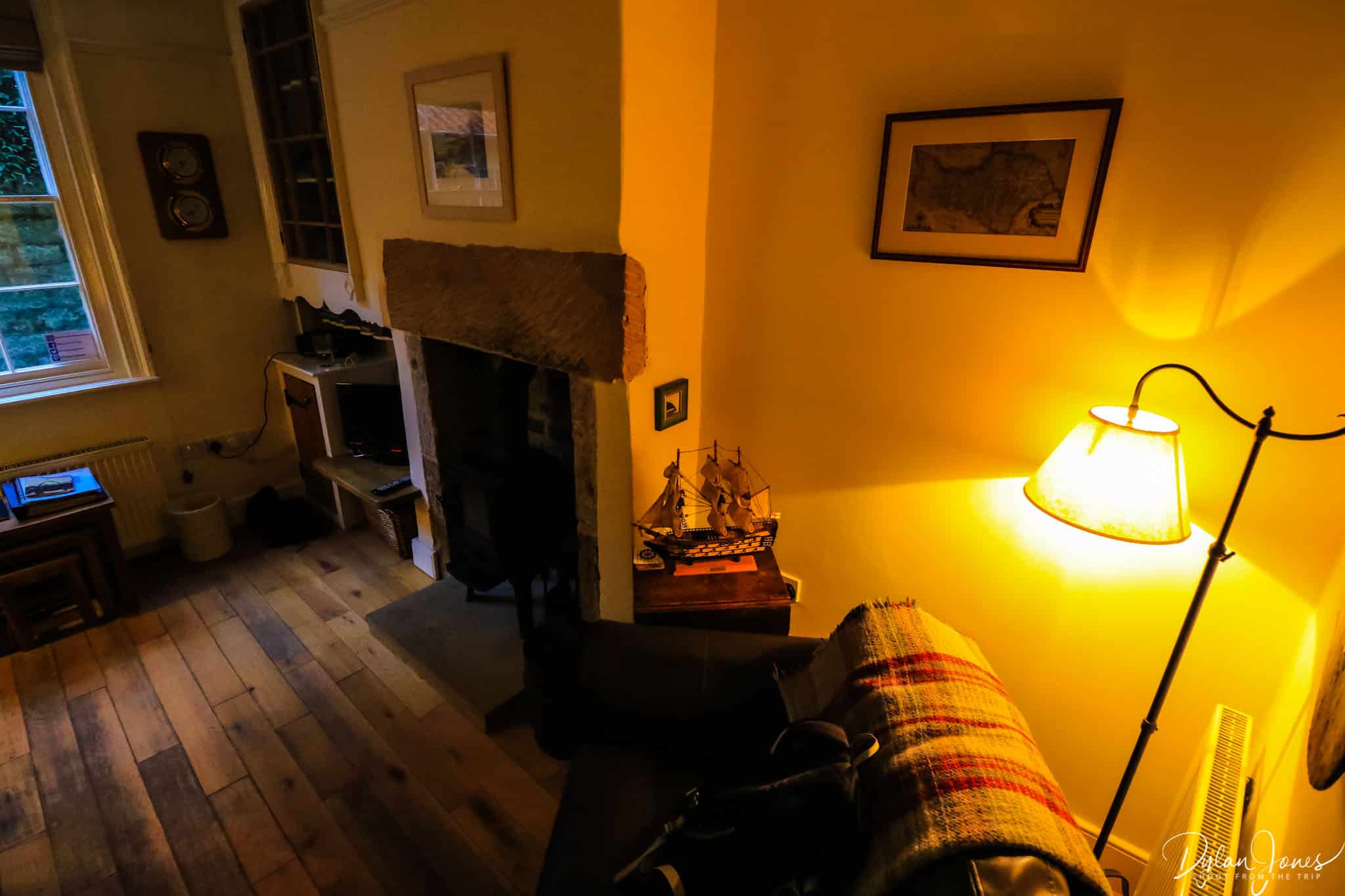 Cosy lounge scenes