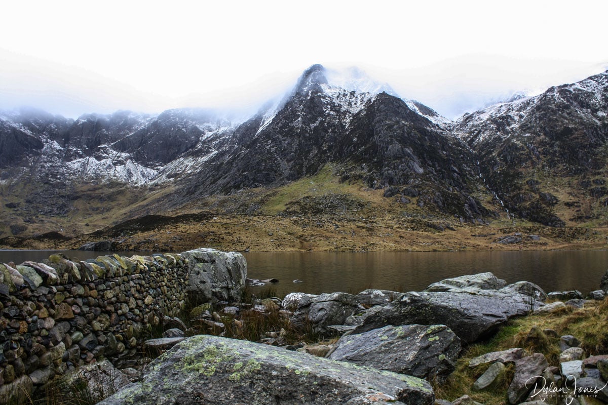 Dry stone walls, Llyn Idwal an the cliff faces above