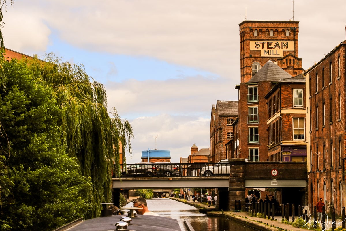 Canal views in Chester city centre