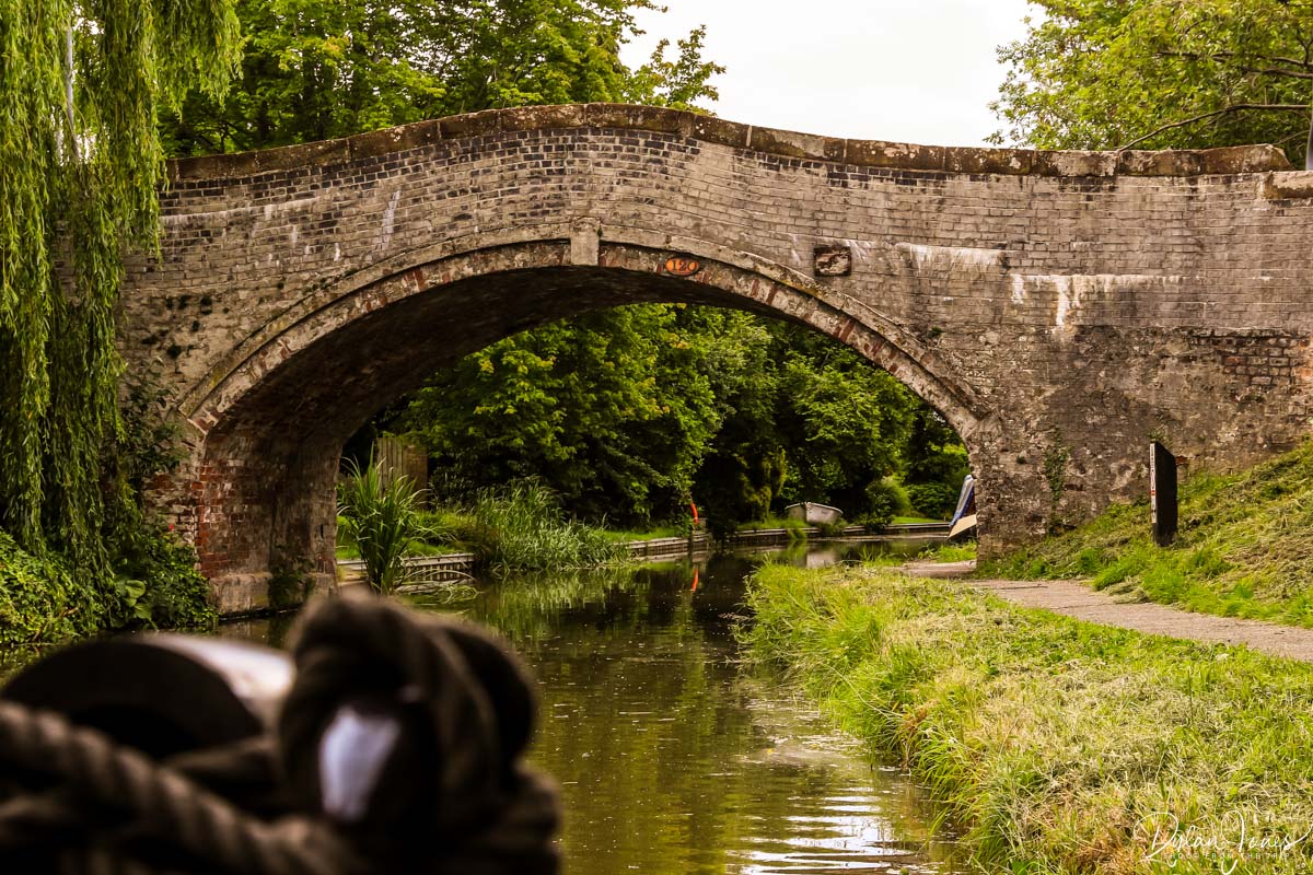 Beautiful canal scenery in Cheshire